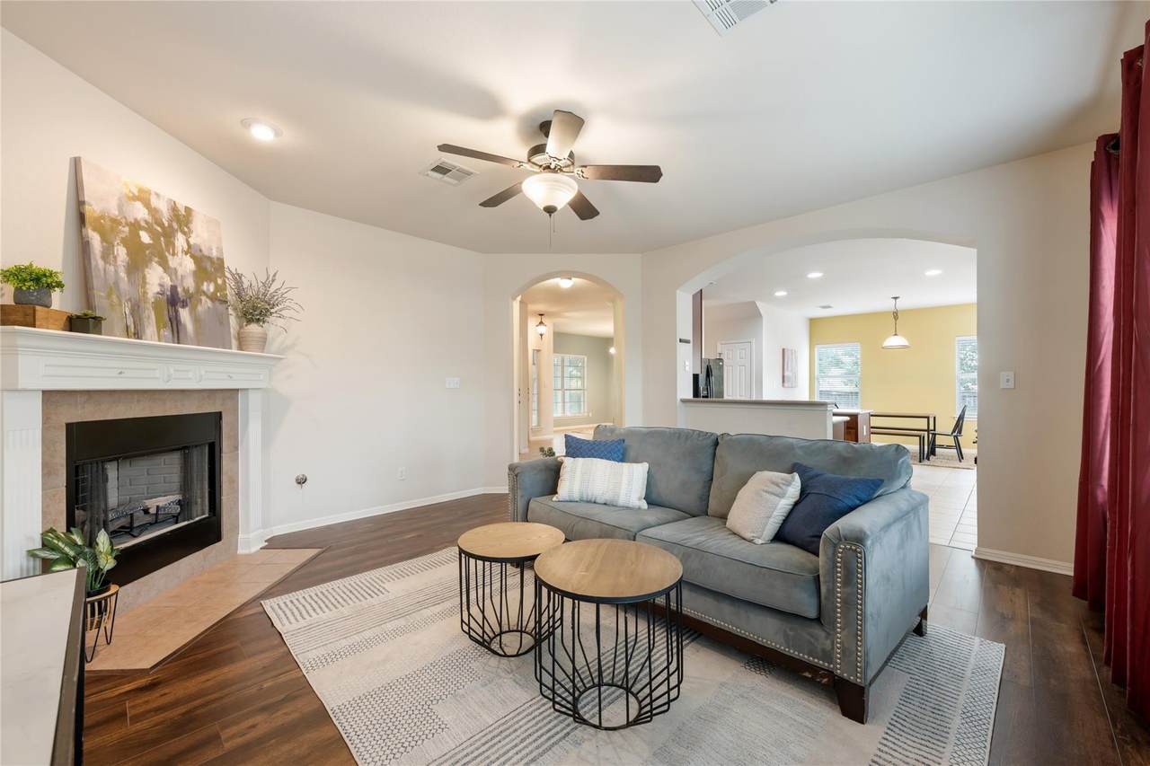 11404 Flushwing Dr - Photo 1