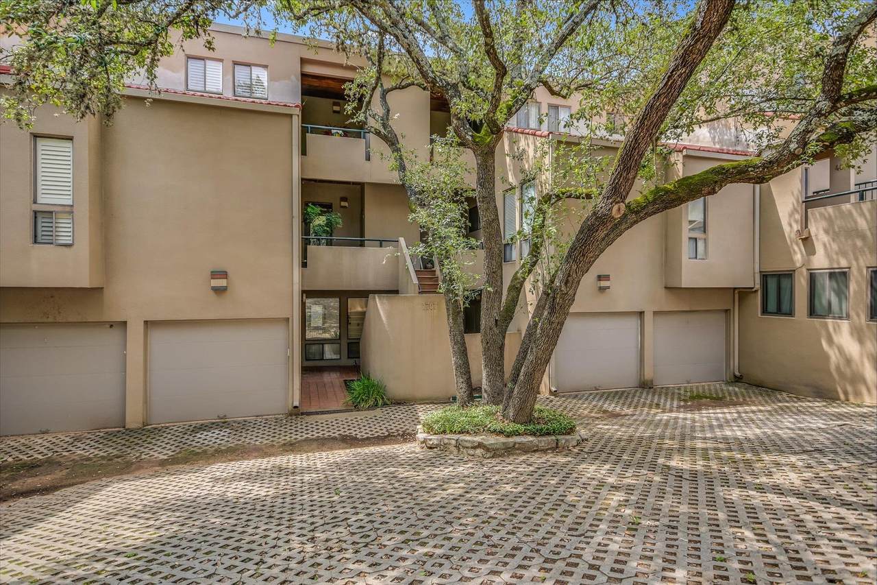 1707 Spyglass Dr - Photo 1