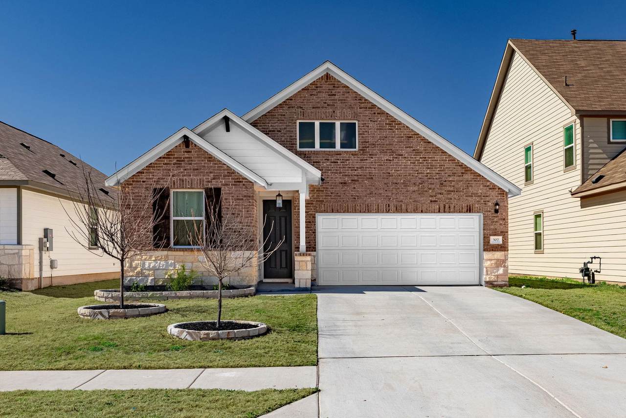 307 Gray Fox Loop - Photo 1