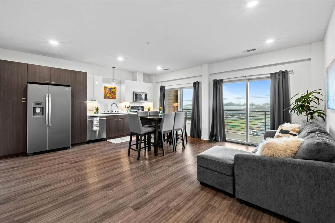 4361 Congress Ave - Photo 1