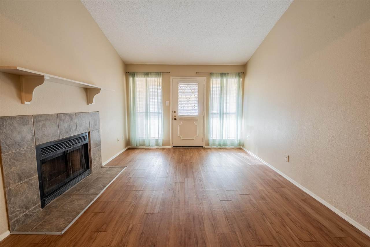 806 24th St - Photo 1