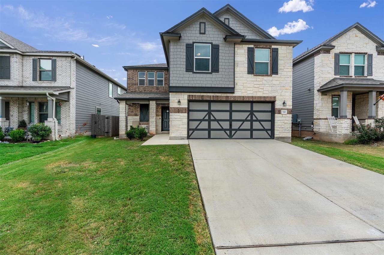 720 Bailey Park Dr - Photo 1