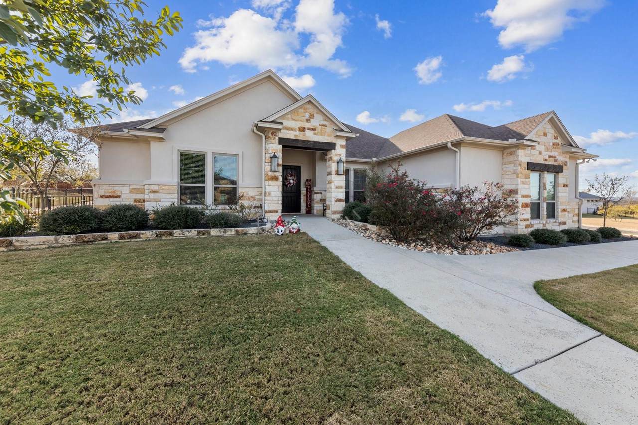 3004 Hester Way - Photo 1