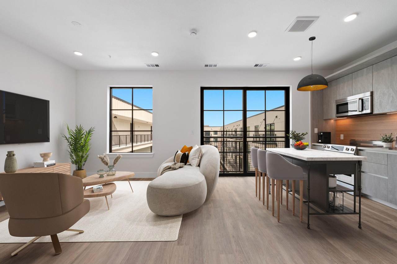 4315 Congress Ave - Photo 1