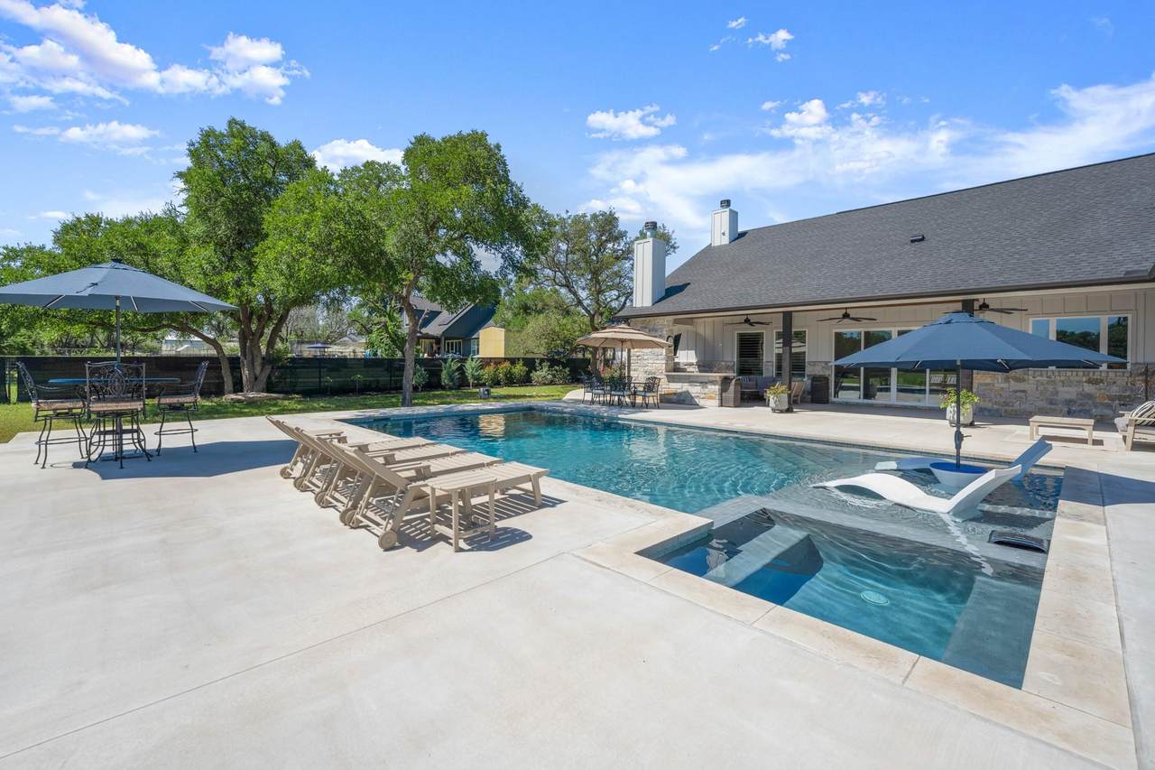 209 Esperanza Petal Pass - Photo 1