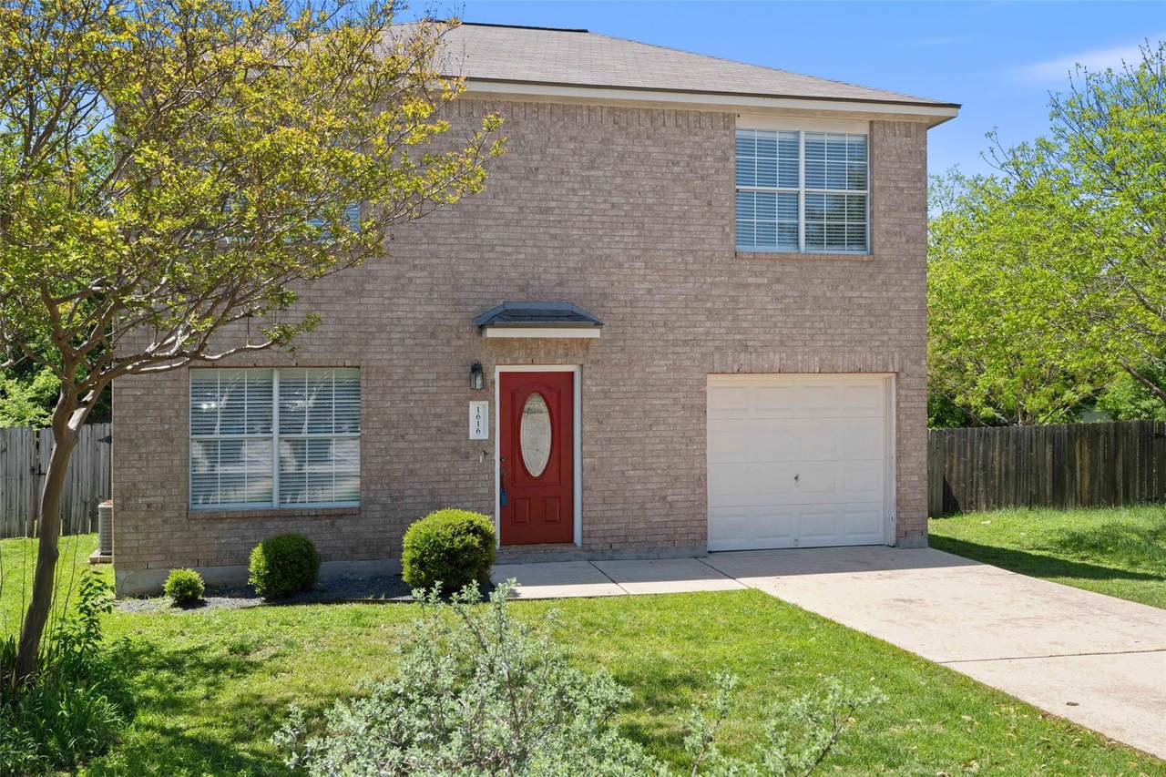 1616 Windy Park Ct - Photo 1