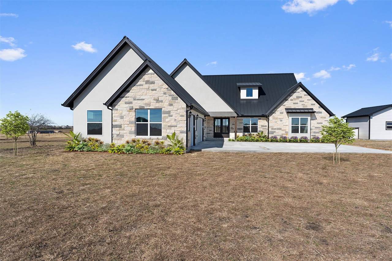 3705 County Road 211 Rd - Photo 1