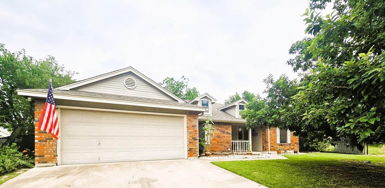 245 County Road 3371 - Photo 1