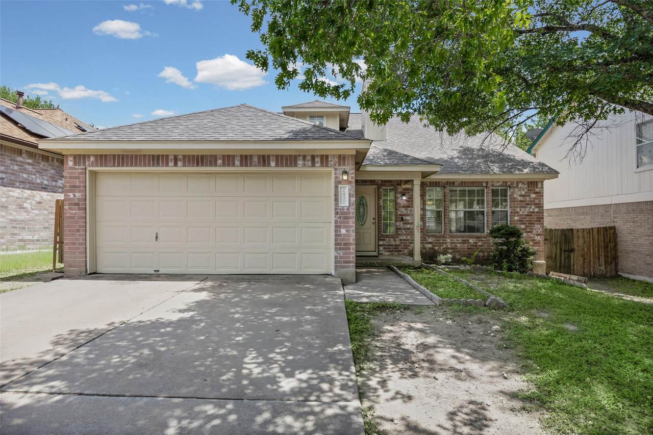 2432 Roundabout Ln - Photo 1