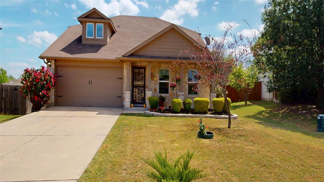 209 Frio River Trl - Photo 1
