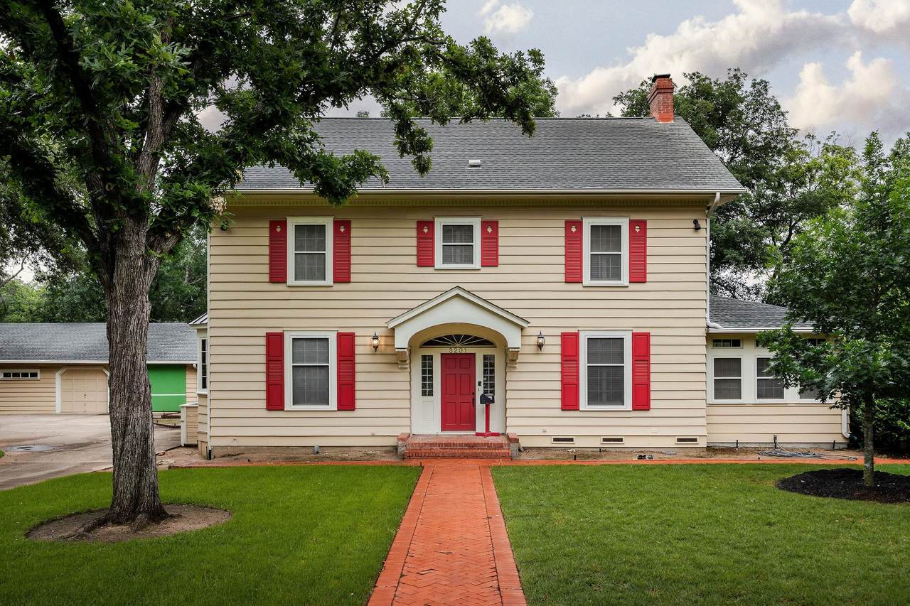 3201 West Ave - Photo 1