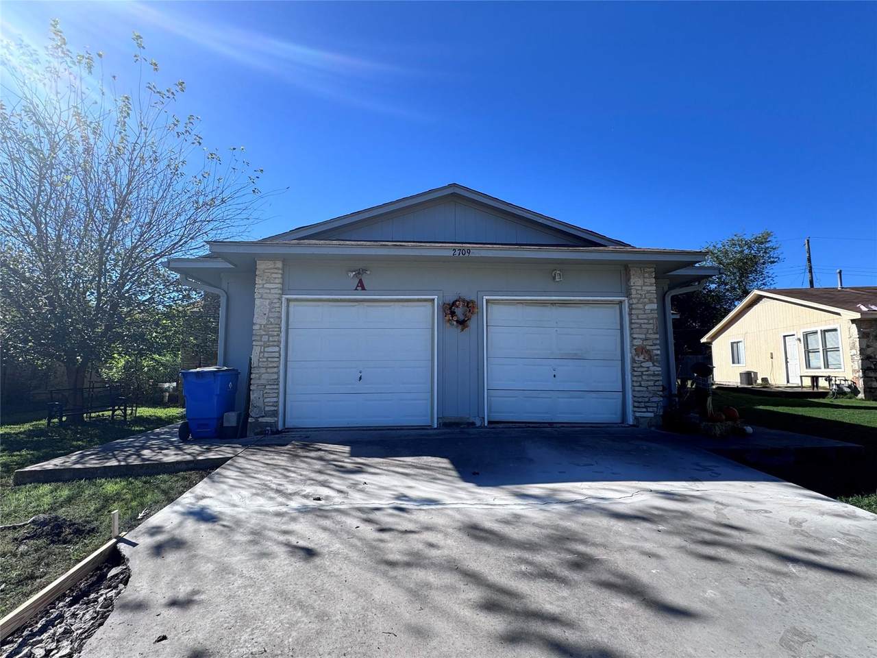 2709 Sunny Ln - Photo 1