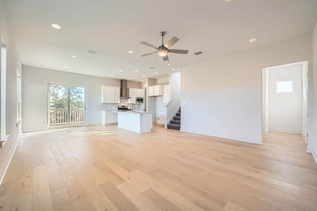 1531 Red Bud Ln - Photo 1