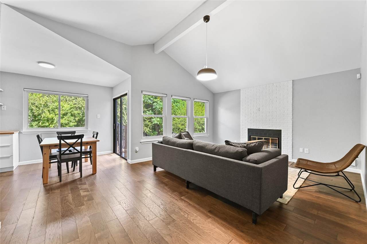 12024 Thompkins Dr - Photo 1