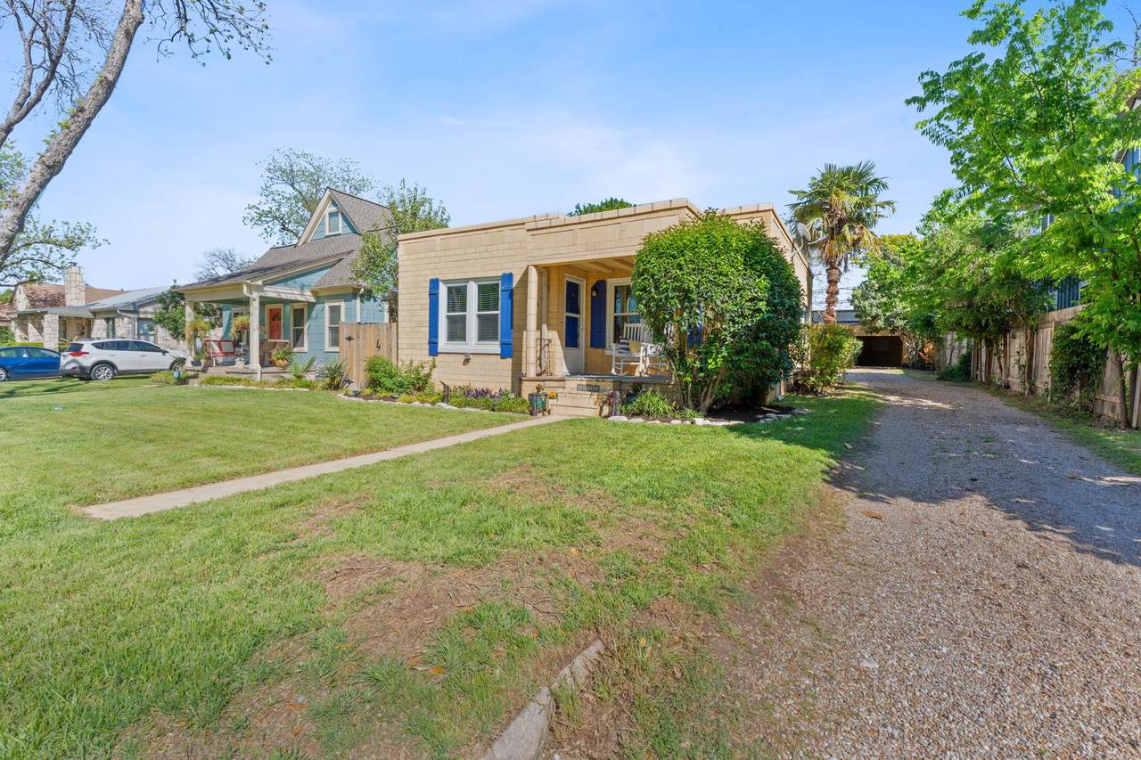 4611 Rosedale Ave - Photo 1