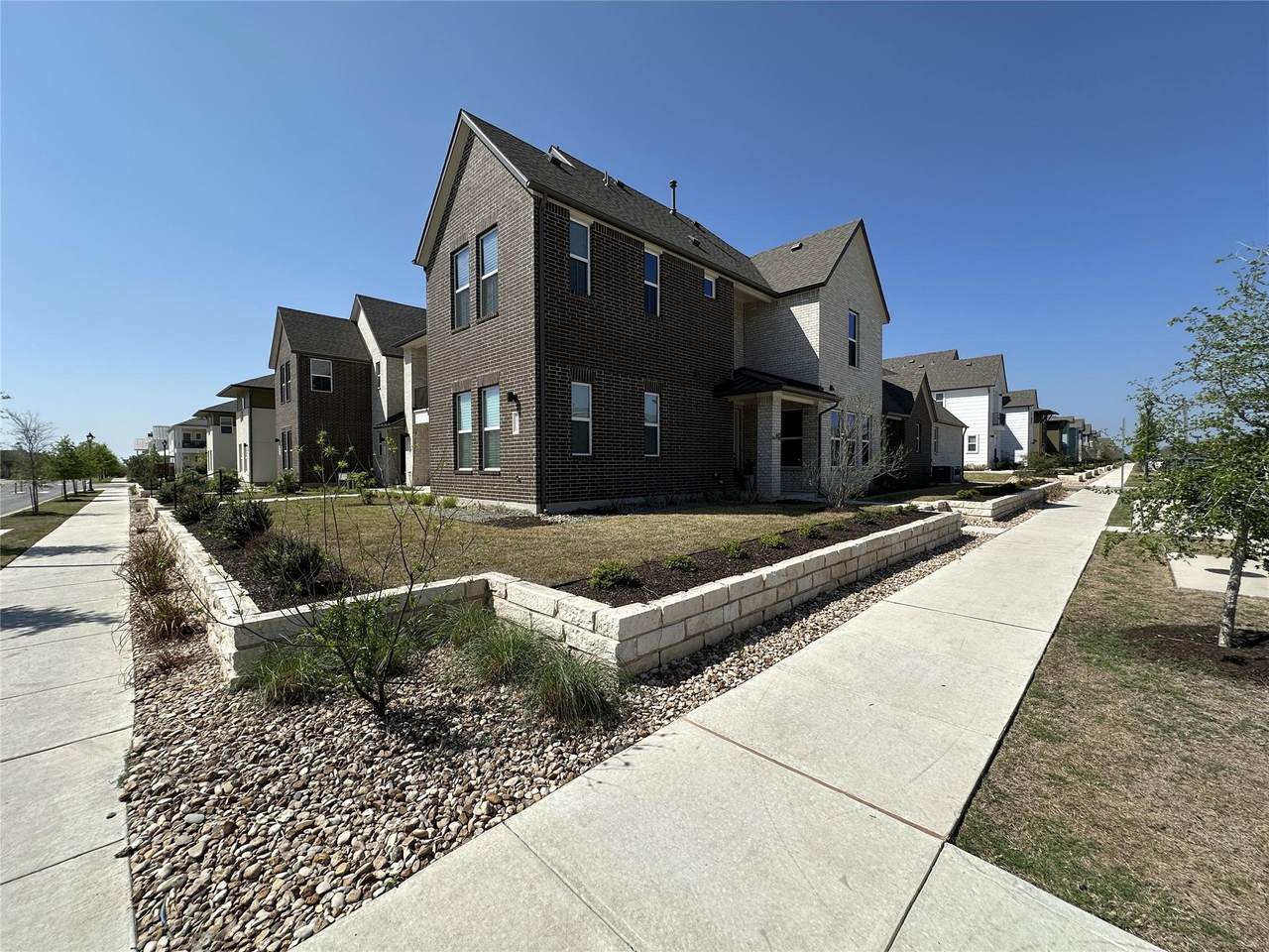4412 Tilley St - Photo 1