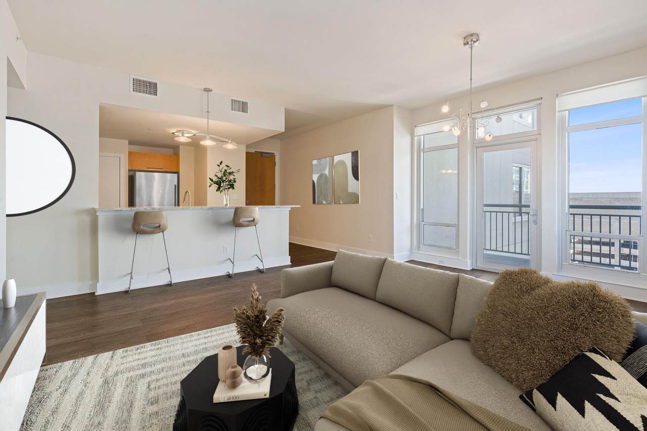 603 Davis St - Photo 1