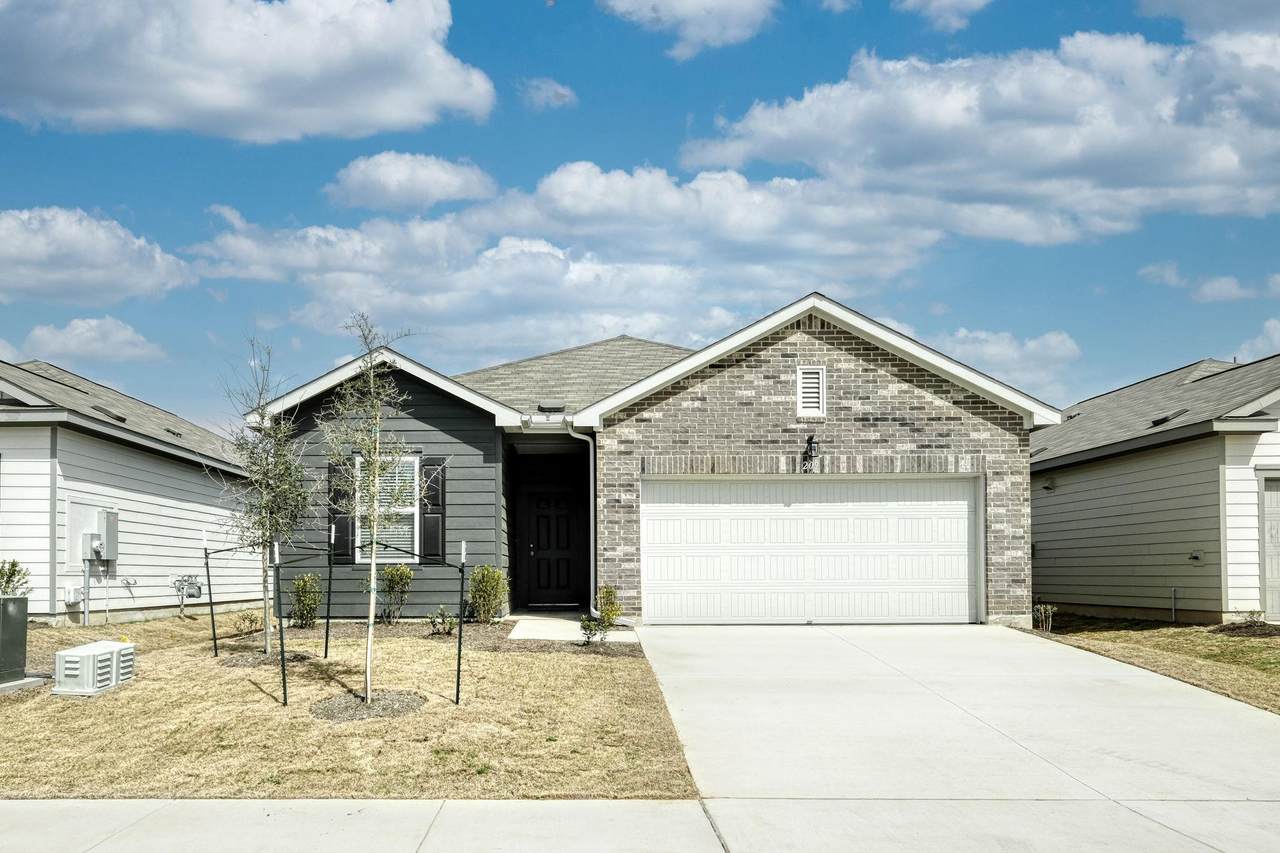 209 Stonebrook Dr - Photo 1