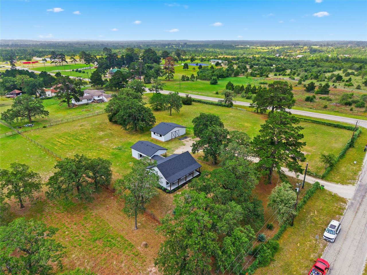 107 Longhorn Dr - Photo 1