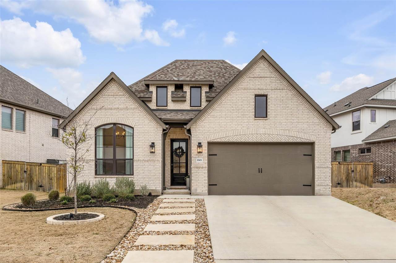 1901 Sir Nathaniel Ln - Photo 1