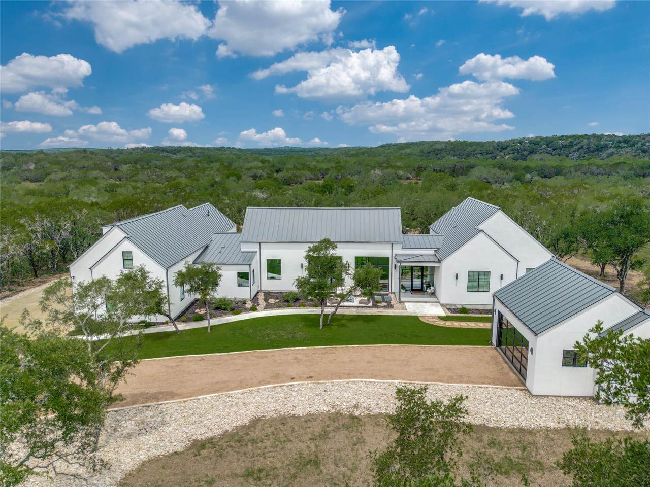 1958 Paradise Pkwy - Photo 1
