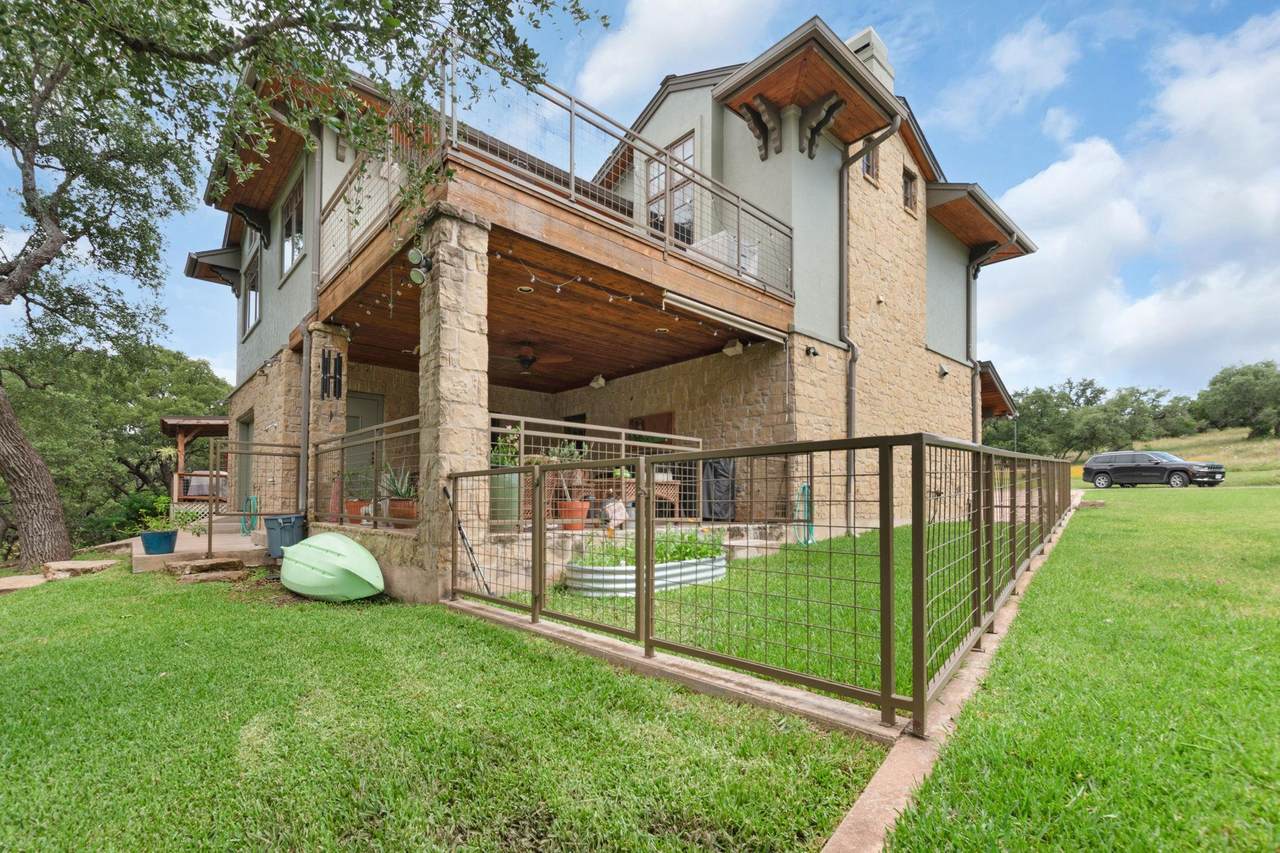 https://bt-photos.global.ssl.fastly.net/austin/1280_boomver_1_9743032-2.jpg
