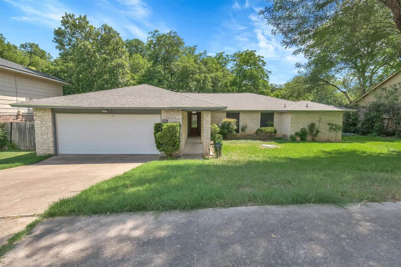 1008 Hermitage Dr - Photo 1