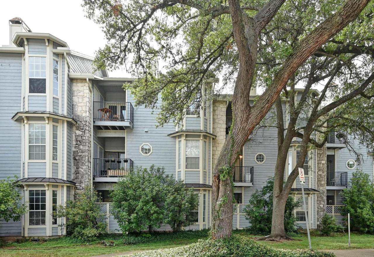 3111 Tom Green St - Photo 1