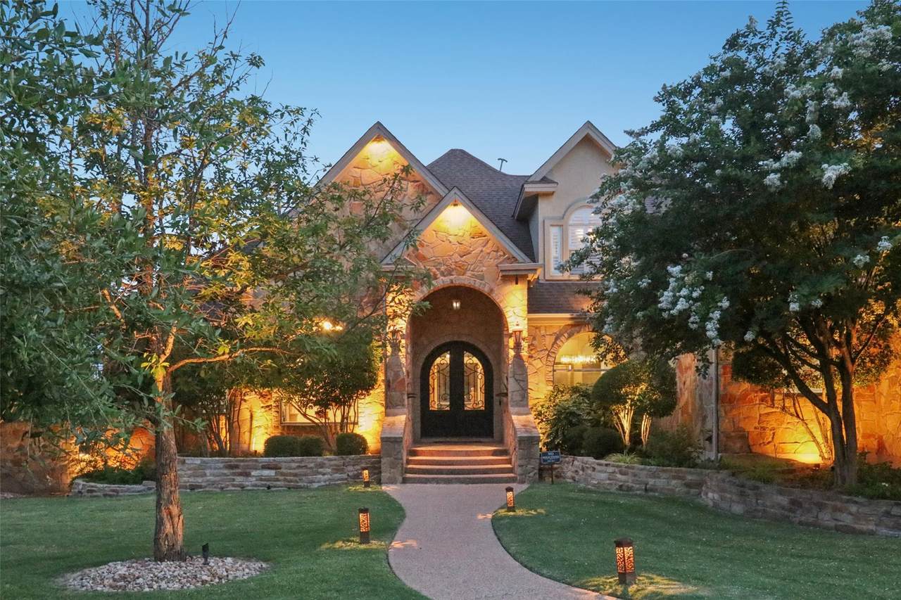 122 Silverstone Dr - Photo 1