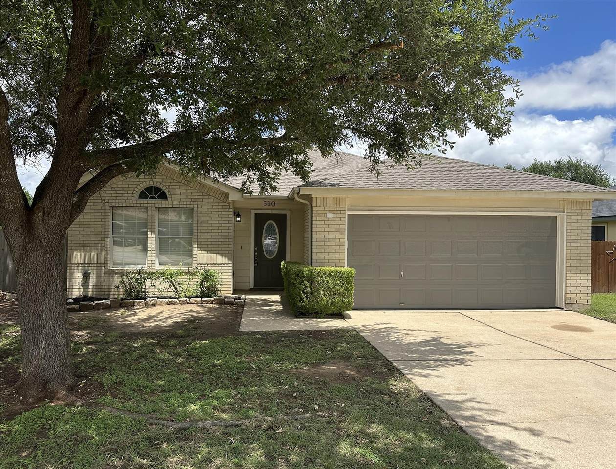 610 Riverway Ln - Photo 1