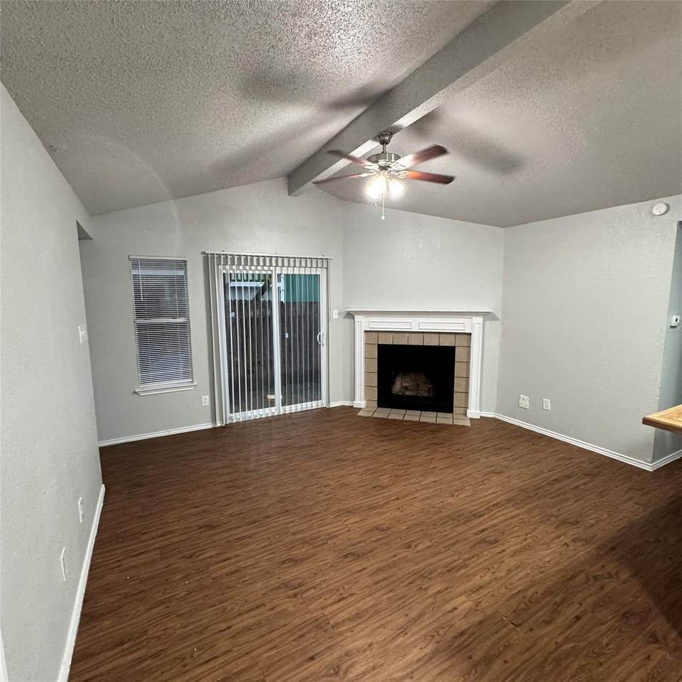 1214 Orchard Park Cir - Photo 1