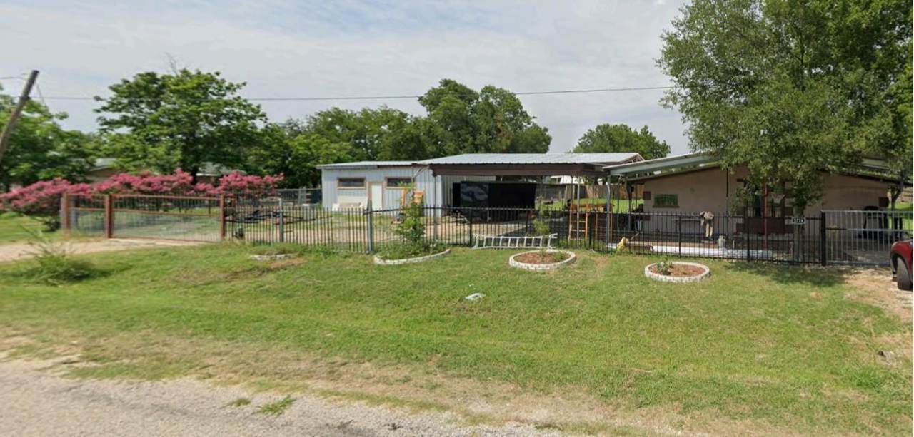 5716 Avenue C - Photo 1