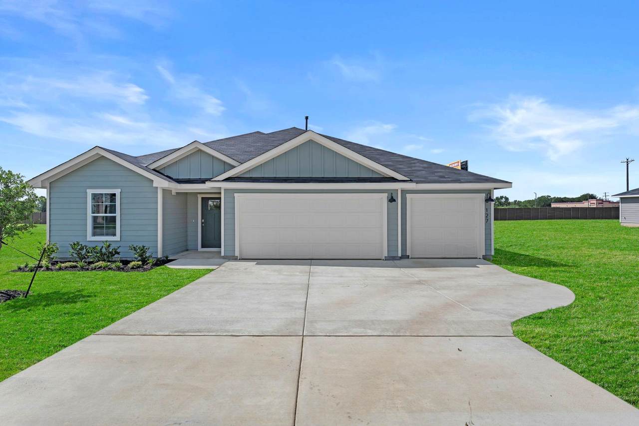 127 Union Pacific Dr - Photo 1