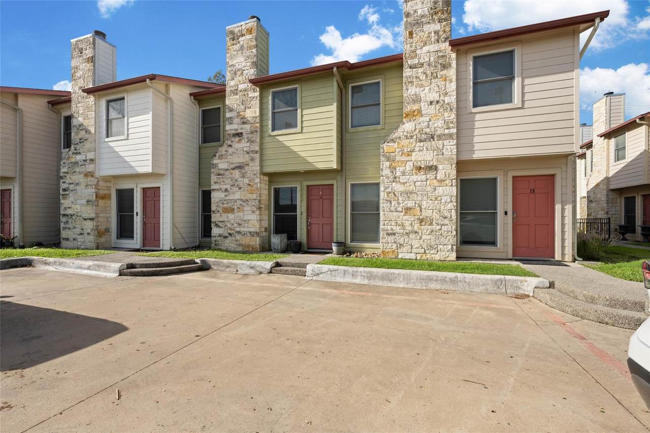6900 Riverside Dr - Photo 1