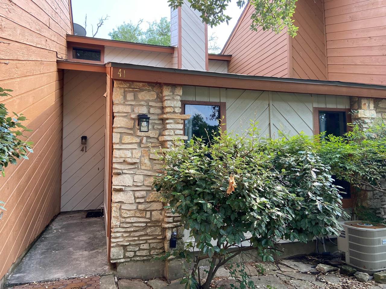 41 Cypress Fairway Vlg - Photo 1
