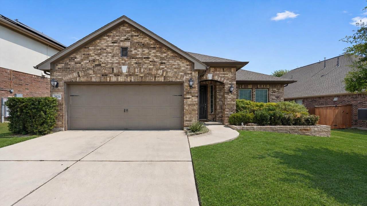 2624 Enza Dr - Photo 1