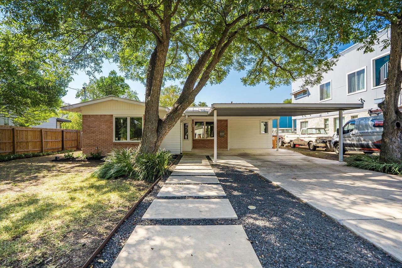 2117 Shoalmont Dr - Photo 1
