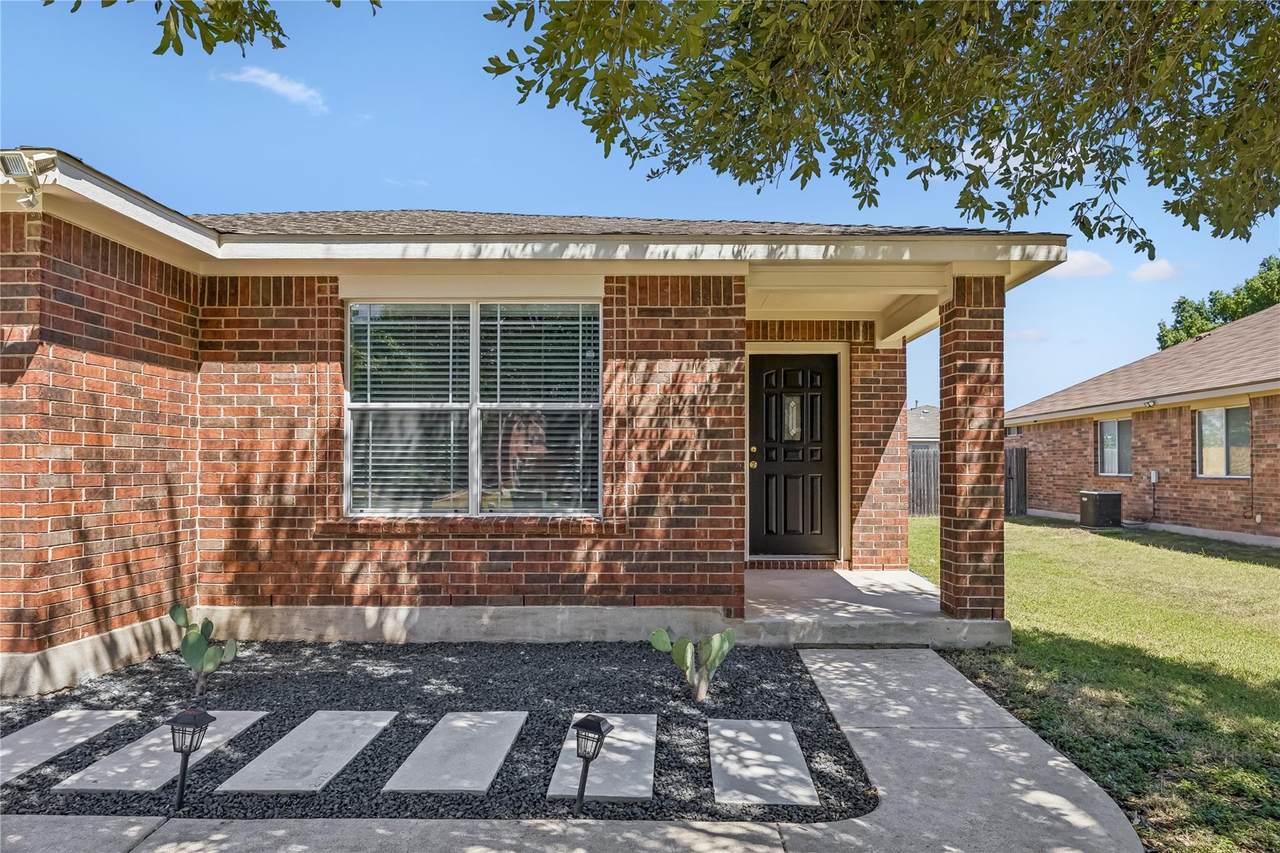 505 Washington Square Dr - Photo 1