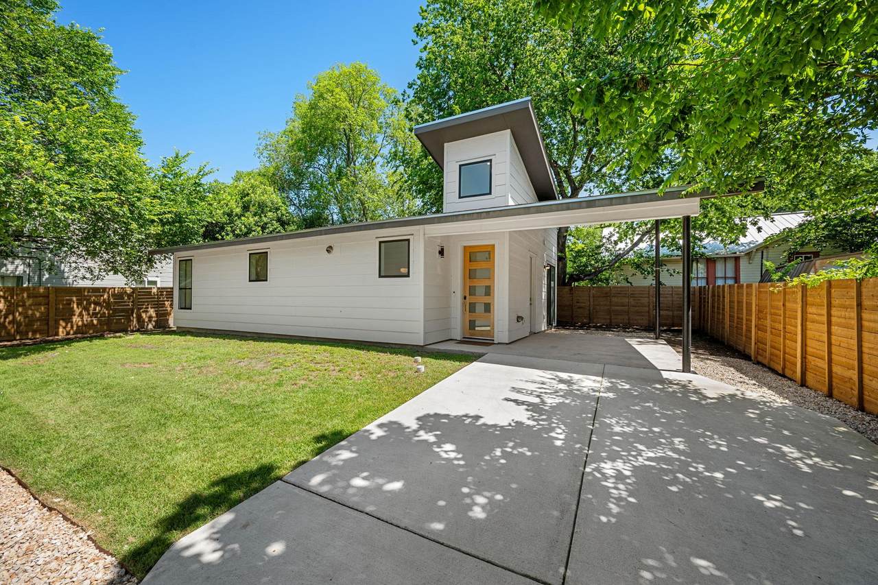 508 Capitol Dr - Photo 1