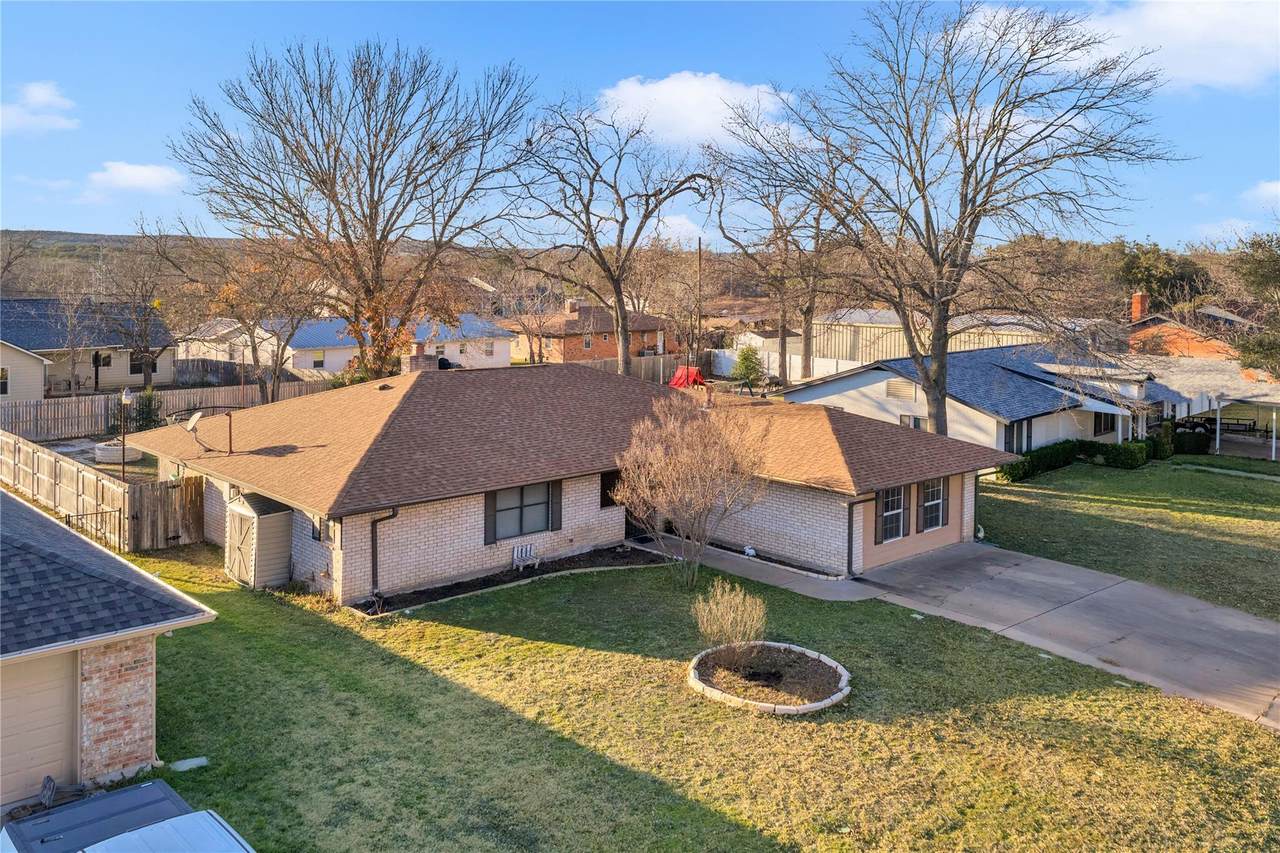 213 Corder Ln - Photo 1