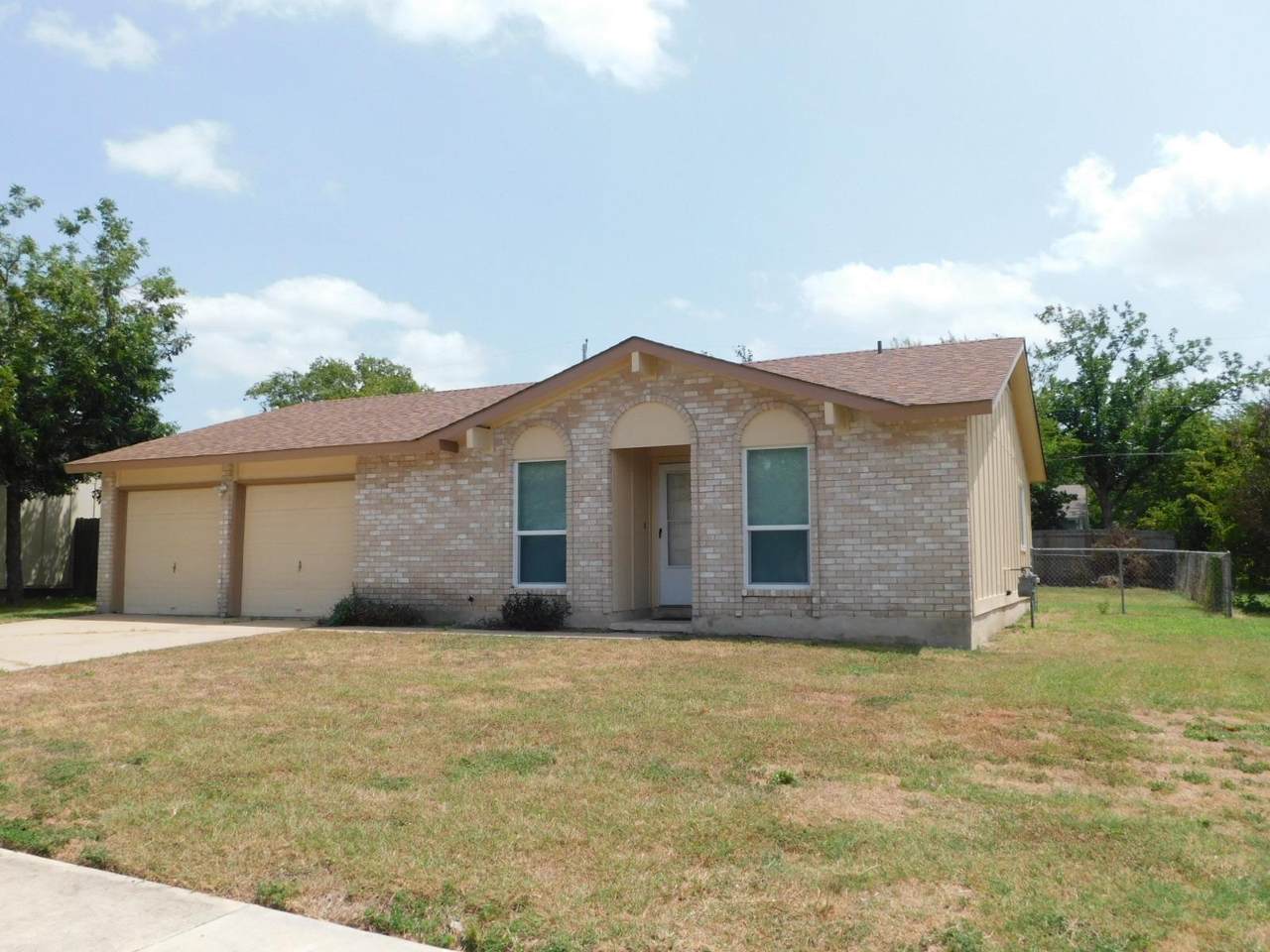 https://bt-photos.global.ssl.fastly.net/austin/1280_boomver_1_9991608-2.jpg