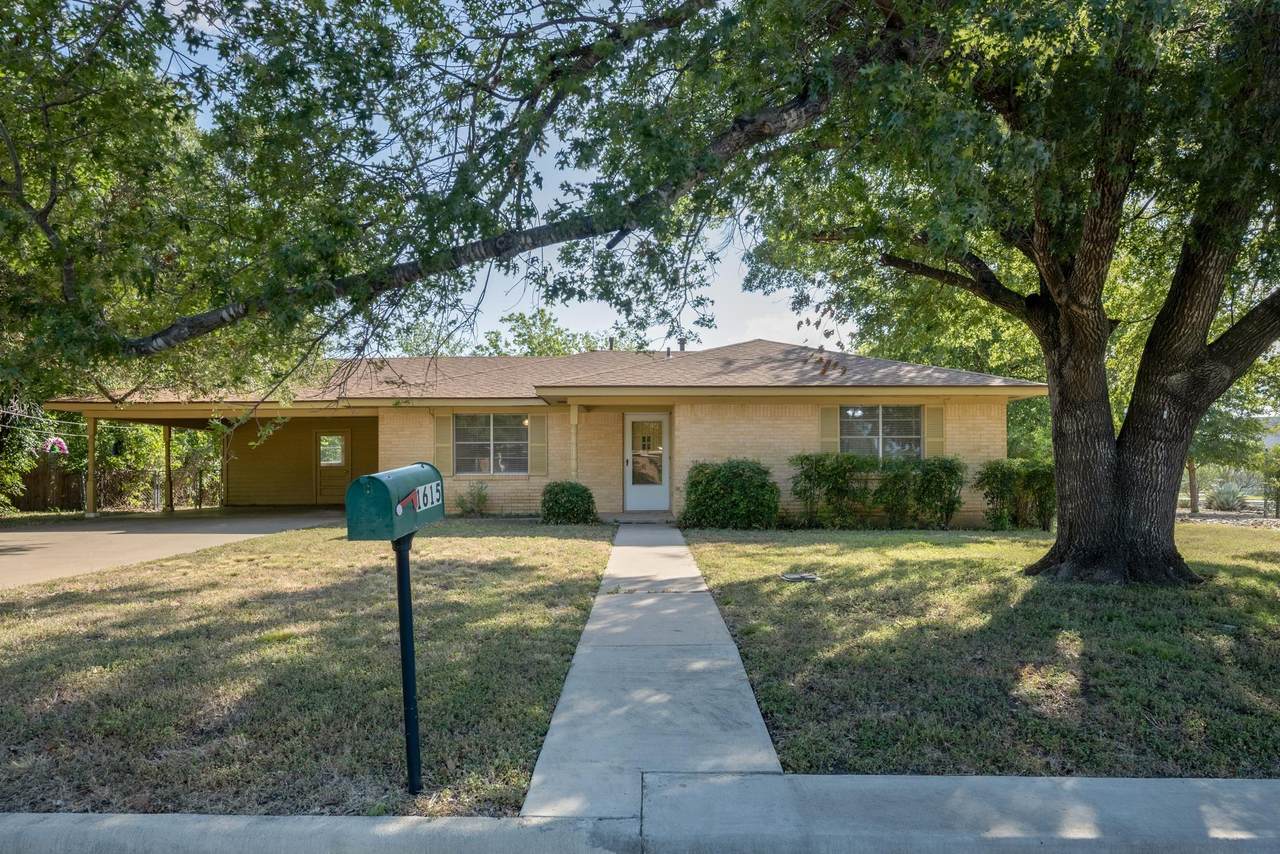 1615 Park Ln - Photo 1