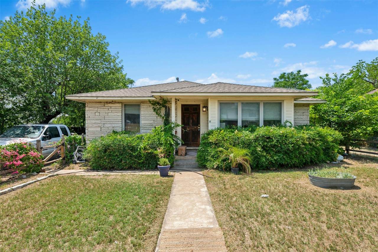 4308 Red River St - Photo 1