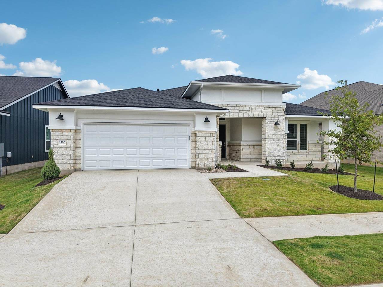 1520 Dancing Oak Ln - Photo 1