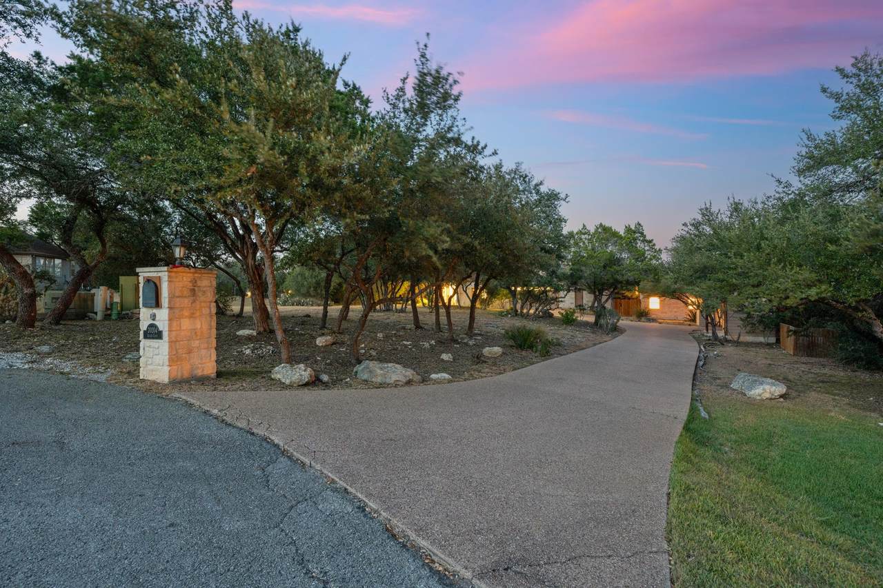 https://bt-photos.global.ssl.fastly.net/austin/1280_boomver_2_1218149-2.jpg