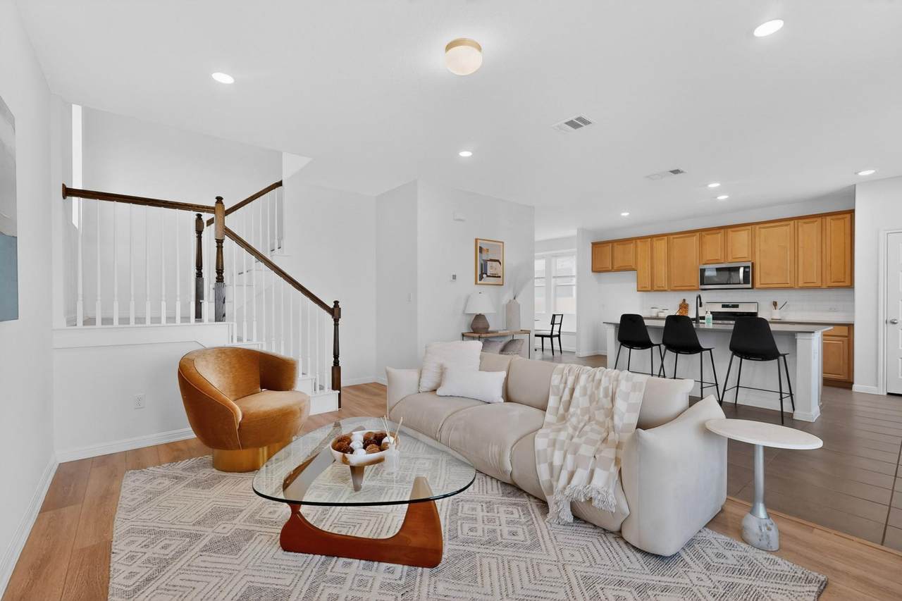 2524 Acoma Ln - Photo 1