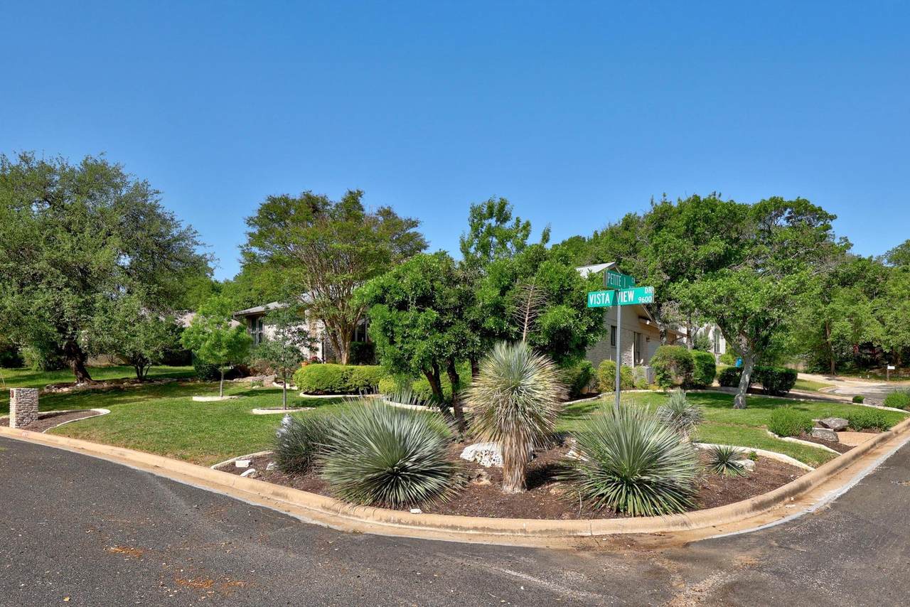 9610 Vista View Dr - Photo 1