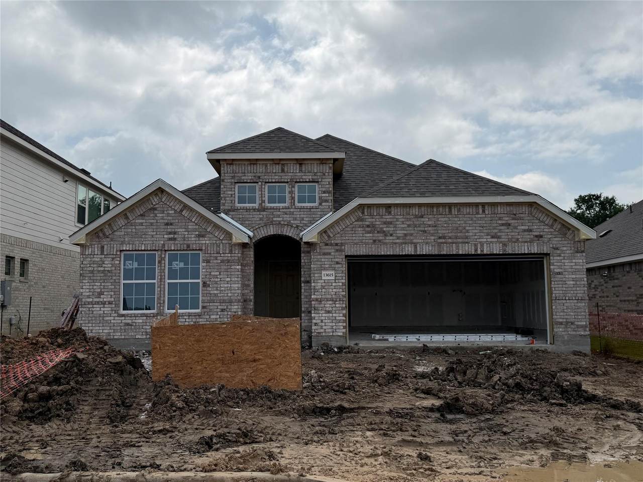 13615 Barn Chime St - Photo 1