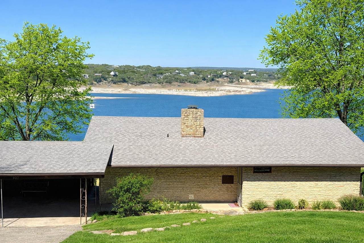 937 Hillcrest Frst - Photo 1