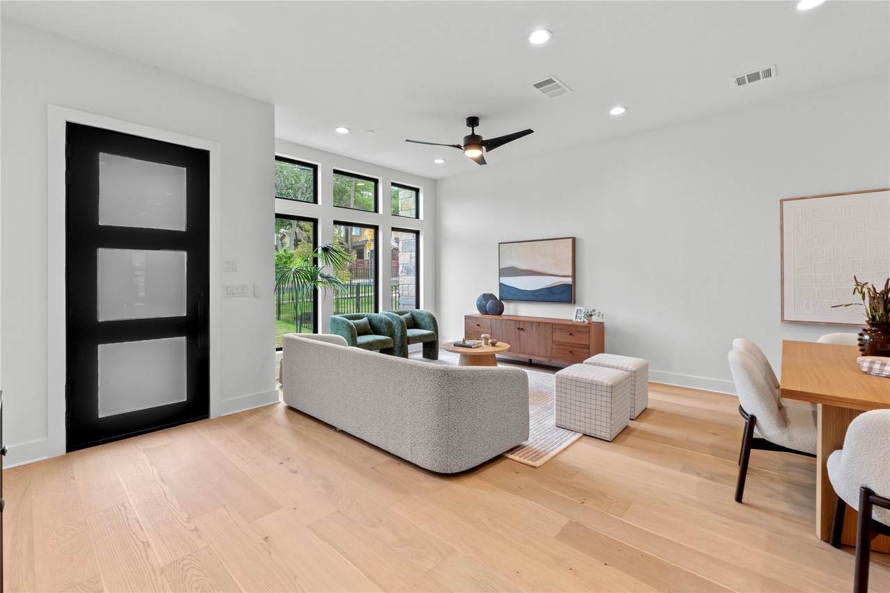 2707 Dulce Ln - Photo 1